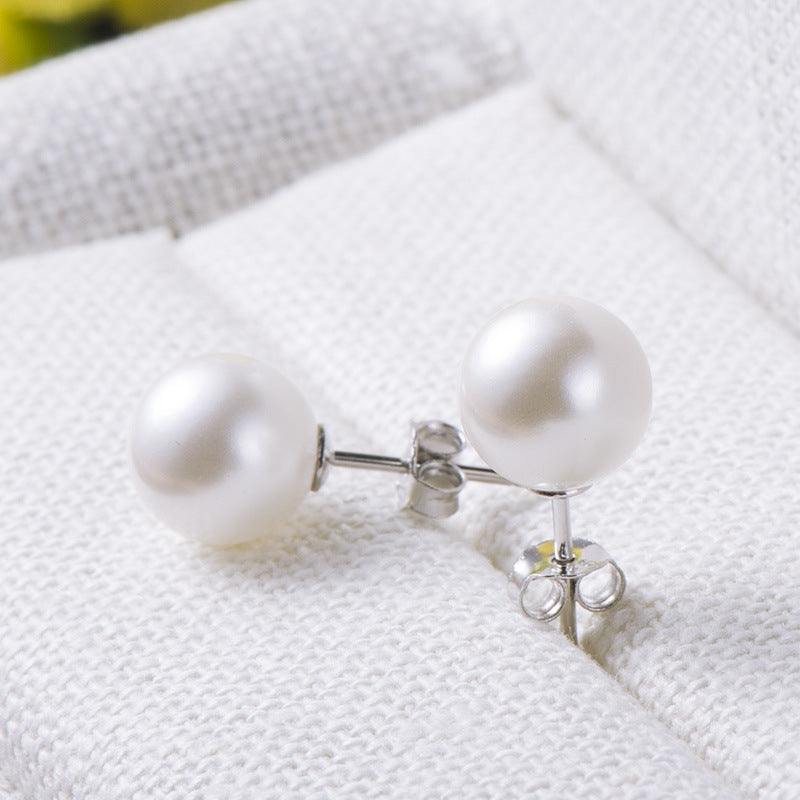 Luna Pearl Studs