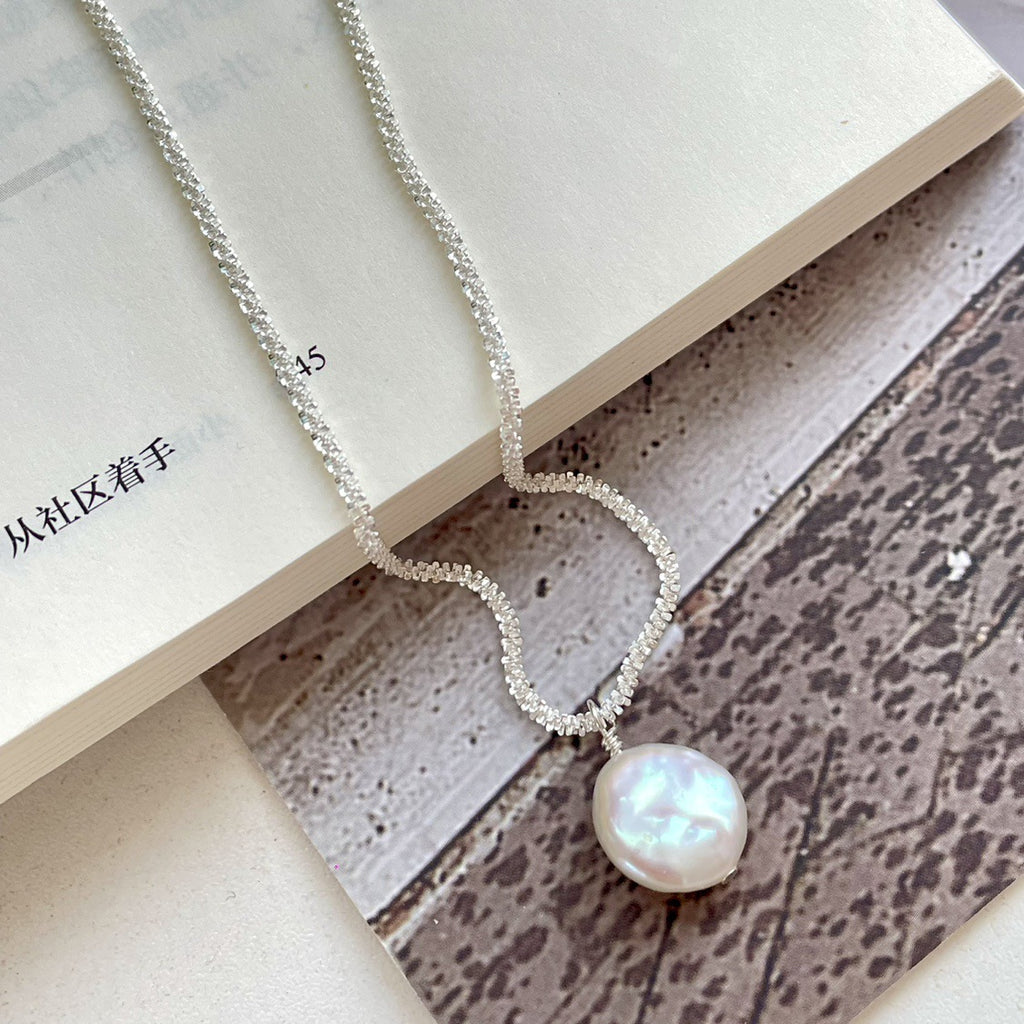 Élan Pearl Pendant Necklace