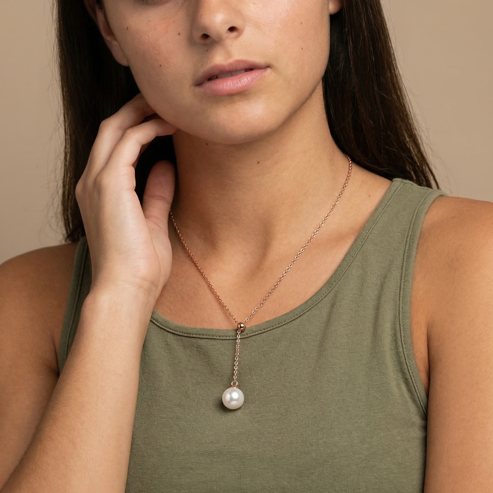 Sérine Pearl Drop Necklace