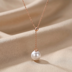 Sérine Pearl Drop Necklace